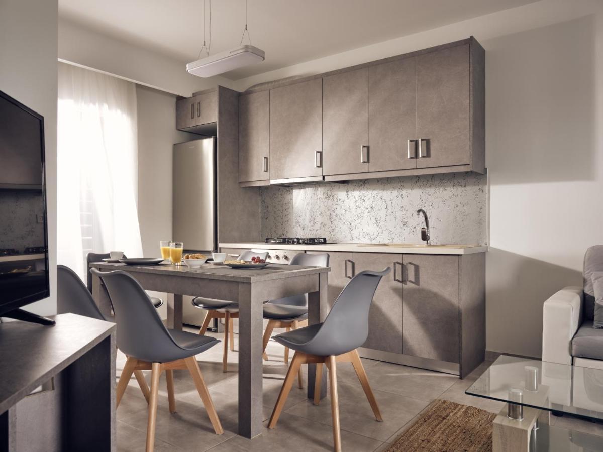 Dareia Suites Plános Екстериор снимка